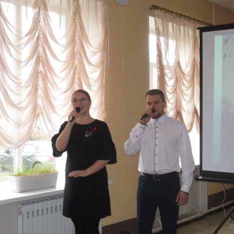 Поют Дарья и Валерий Боруновы.