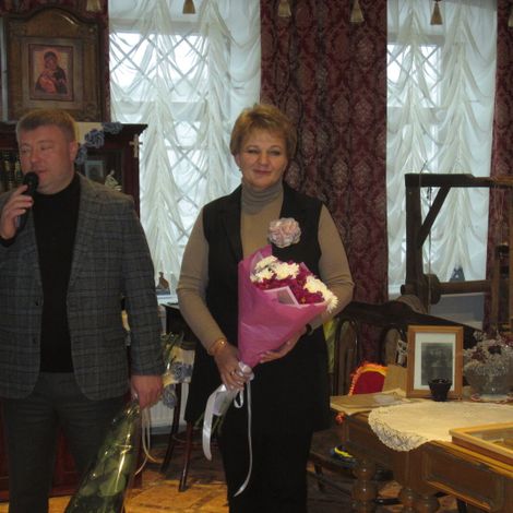С открытием музея поздравляют А. Н. Доброхотов и Е. А. Жарова.