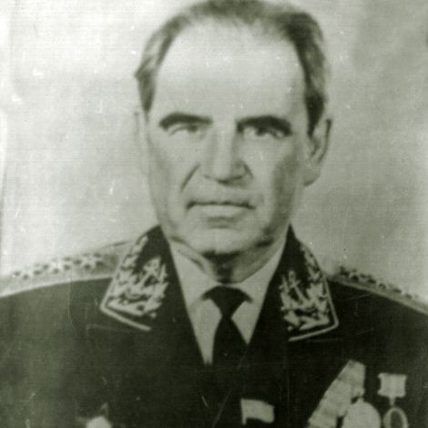 Федор Яковлевич Сизов, адмирал. Родился в д. Бабурино.