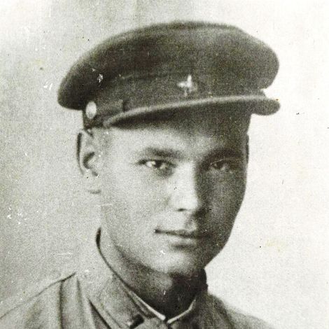А. И. Попов, гвардии капитан в годы войны.